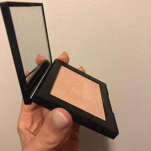 Nars Capri highlighter